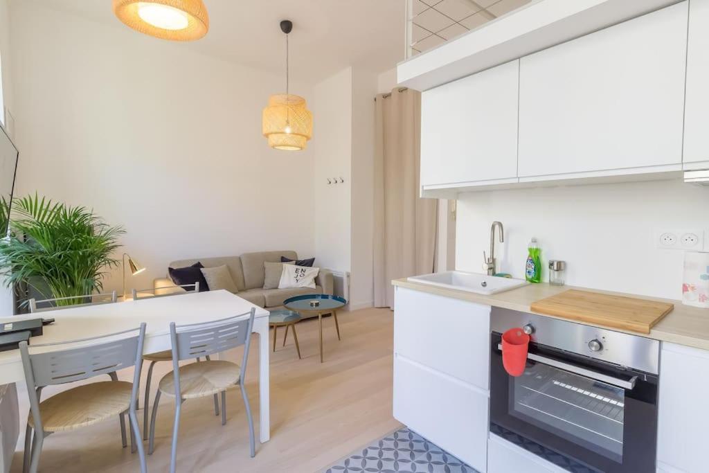 Charming Mezzanine W/ Large Terrace - Appartamento